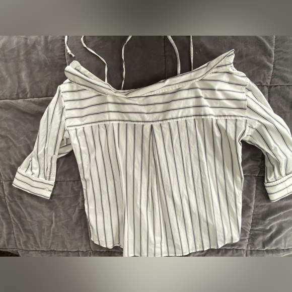Joie Open Shoulder Striped Shirt with colar and sleeves - Picture 10 of 10